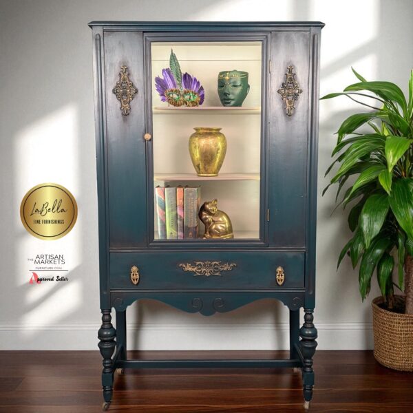 Display Cabinet / Jacobean Vintage Turquoise