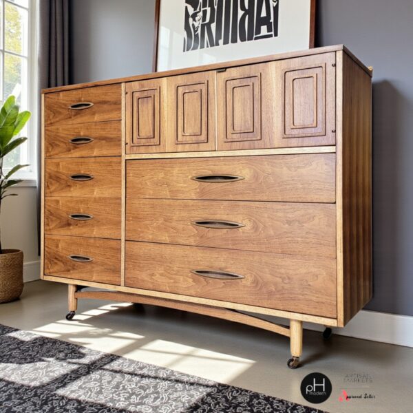 Refinished Vintage Modern Broyhill Sculptra Magna Dresser